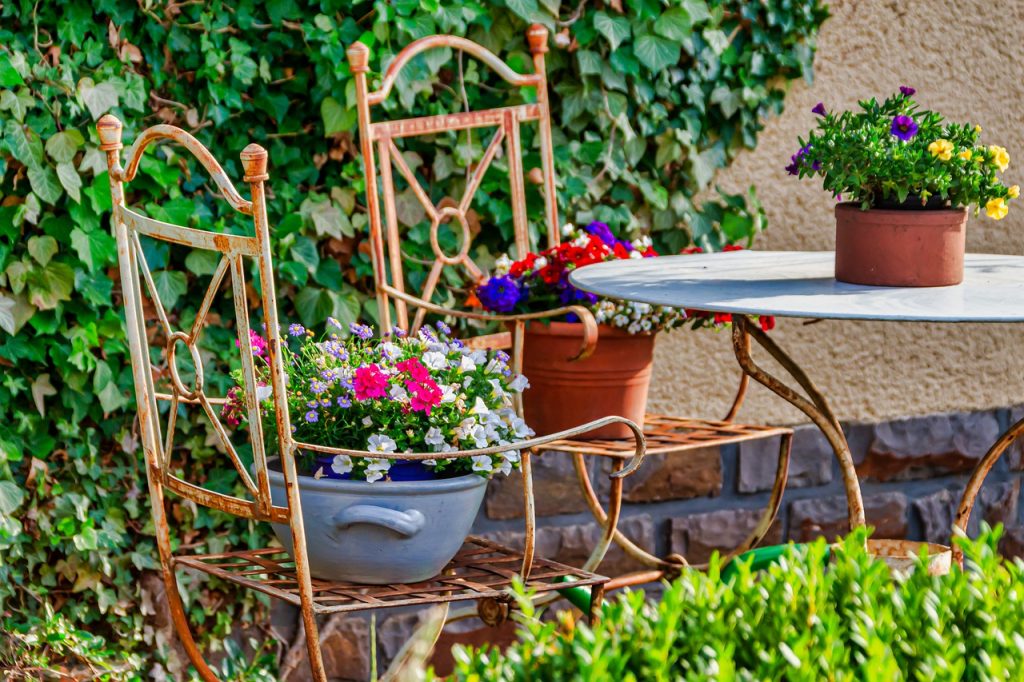 Garden Seating Area Garden Furniture - klickblick / Pixabay