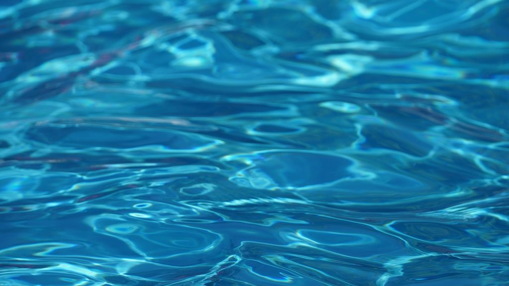 Swimming Pool Water Background Blue  - Mylene2401 / Pixabay